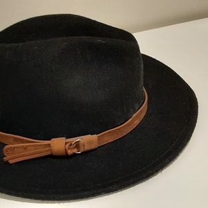 Women's Equestrian Style, Wide Brimmed Hat